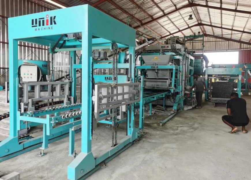 Linea di produzione completamente automatica di blocchi di cemento UNIK: soluzione intelligente e completa dal dosaggio alla pallettizzazione