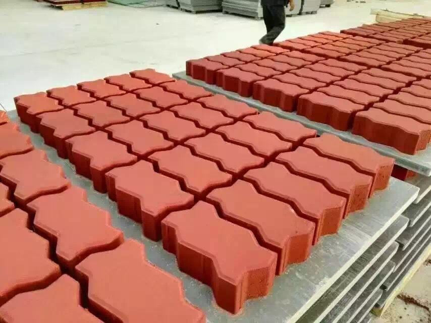 Tutto quello che devi sapere sulle macchine a blocchi interbloccate