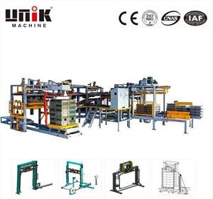 Reggiatrice automatica per blocchi di cemento